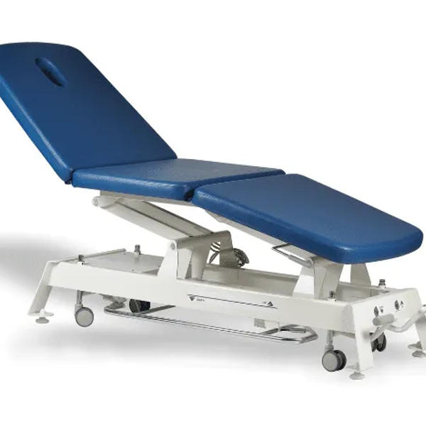How the Right Examination Table Reduces Practitioner Fatigue Without You Realising It