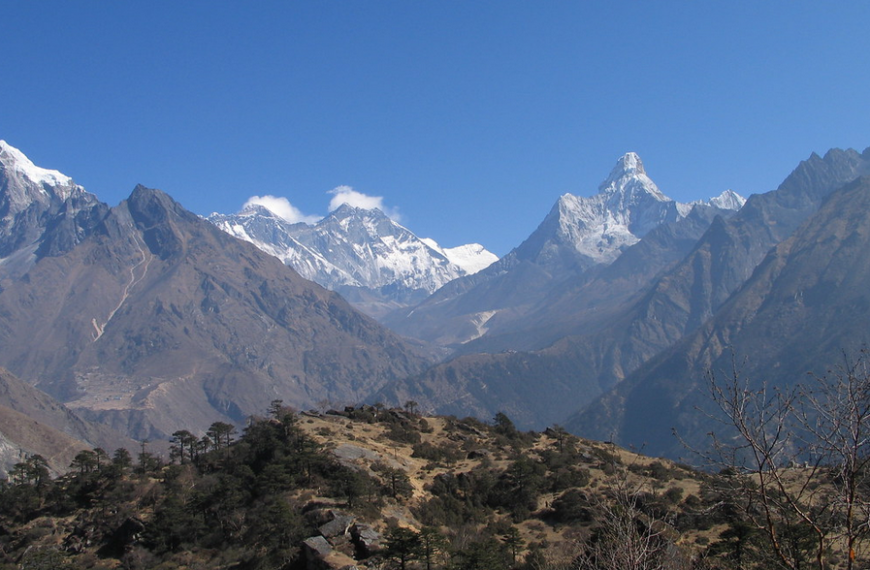 Everest Base Camp Weather by Month: What to Expect in Each Season