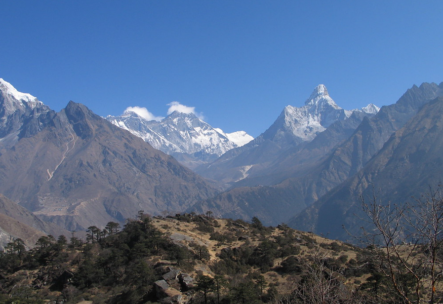 Everest Base Camp Weather by Month: What to Expect in Each Season